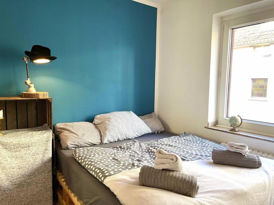 - Chilliges Zimmer In Duesseldorf Mit Balkon & Kueche; Big Tv And Bed - Düsseldorf Exterior photo